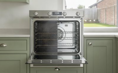 Professional Grease Removal from Ovens: Why Specialist Deep Cleaning Trumps DIY